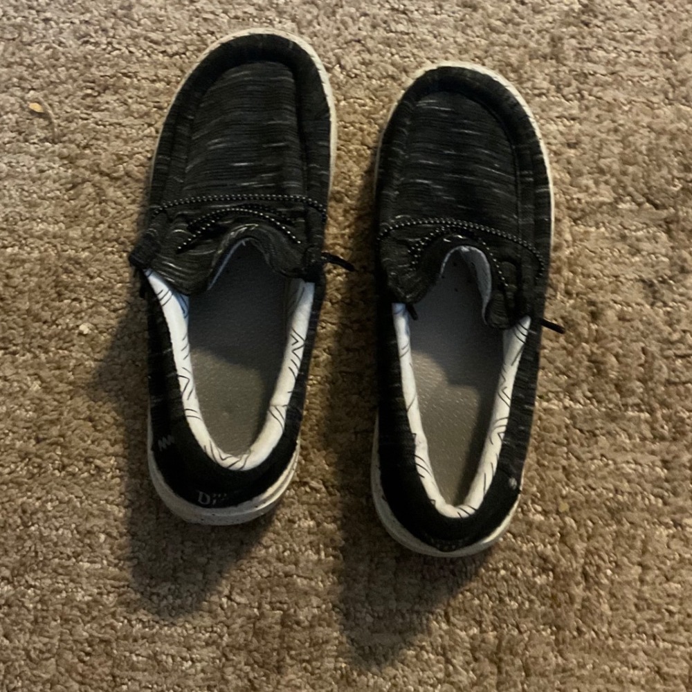 Hey Dude Wally Youth Stretch Black White Marled Slip On Shoes Kid Size 2 4001150